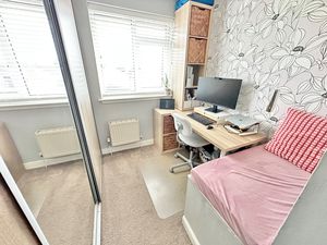 Glen Road Great Sutton